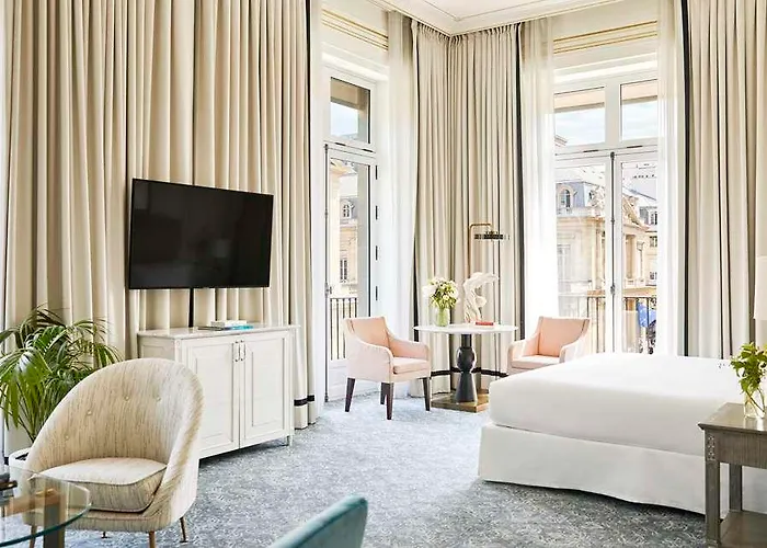 Du Louvre, In The Unbound Collection By Hyatt Hotel Paryż