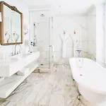 מלון Du Louvre, In The Unbound Collection By Hyatt 5*