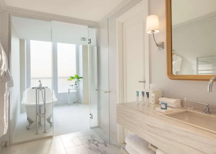 Du Louvre, In The Unbound Collection By Hyatt Отель 5*