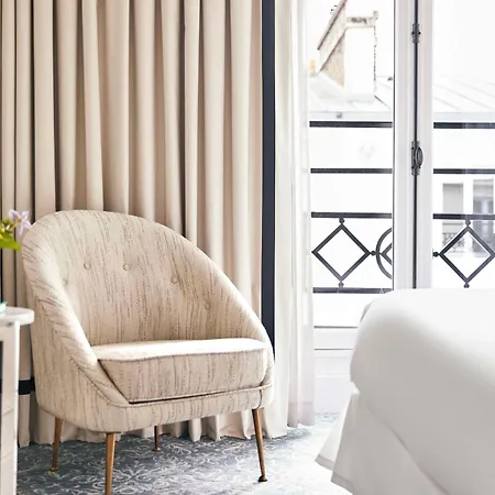 Du Louvre, In The Unbound Collection By Hyatt